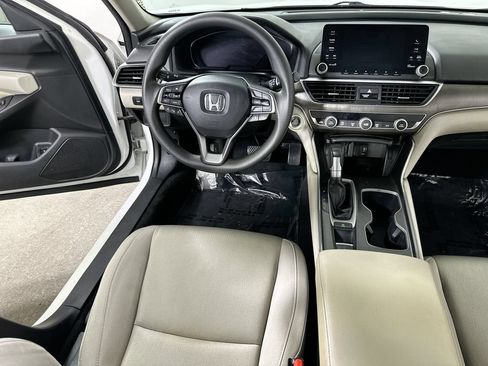 Used 2019 Honda Accord LX image 17