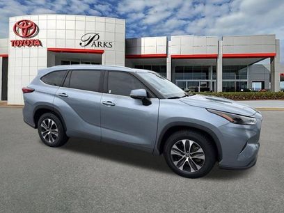 Used 2022 Toyota Highlander XLE