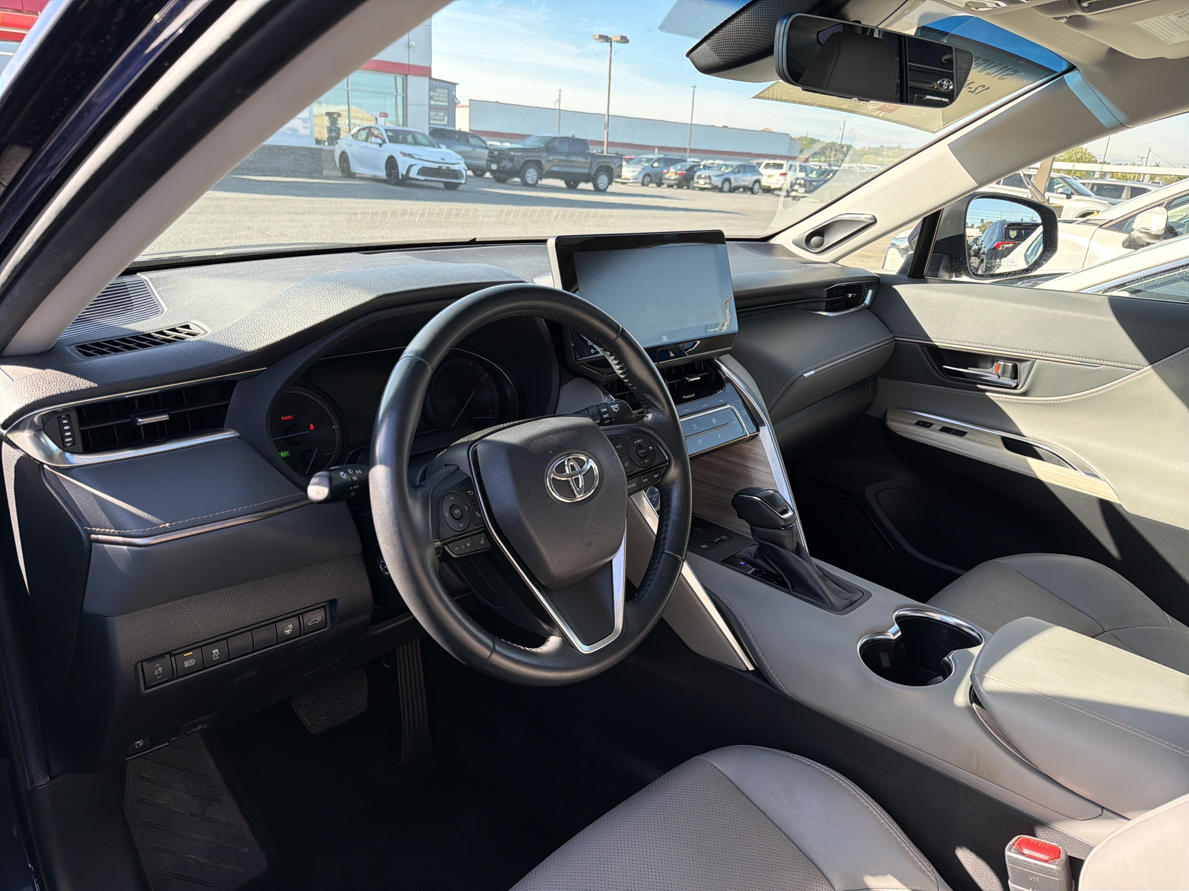 Certified 2021 Toyota Venza XLE w/ Softex Package AWD/4WD image 9
