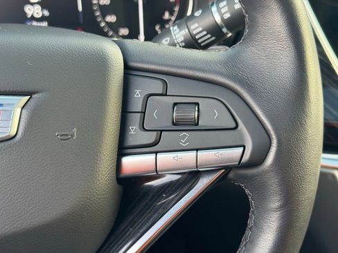 Certified 2025 Cadillac XT6 Premium Luxury image 32