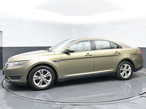Used 2013 Ford Taurus SEL image 6
