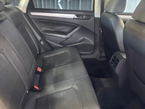 Used 2013 Volkswagen Passat 2.5 SE image 34