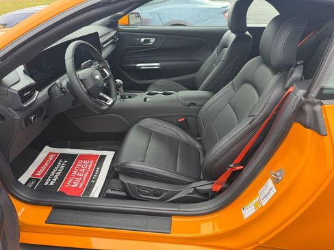 Used 2026 Ford Mustang Premium RWD image 10