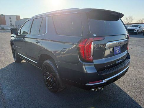 Used 2021 GMC Yukon Denali w/ Denali Premium Package image 5