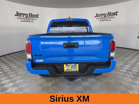 Used 2021 Toyota Tacoma TRD Off-Road image 7