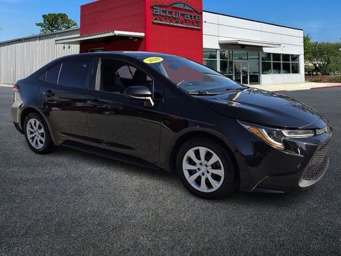 Used 2020 Toyota Corolla LE image 6