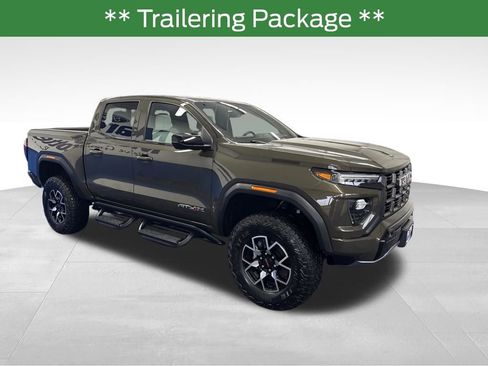 Used 2024 GMC Canyon AT4X image 3