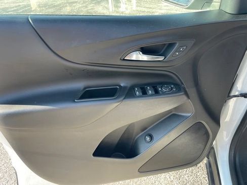 Used 2020 Chevrolet Equinox LT FWD image 8