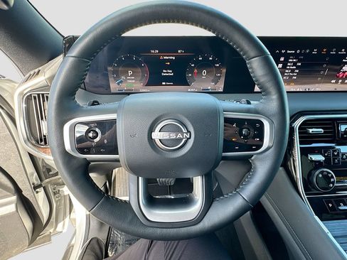 Used 2025 Nissan Armada SL w/ Captain's Chari Seat Package image 12