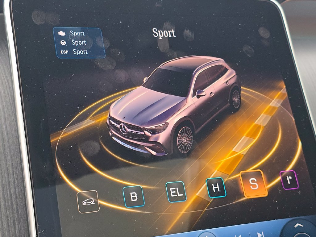 Certified 2025 Mercedes-Benz GLC 350e 4MATIC image 34