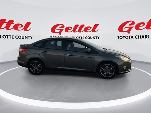 Used 2014 Ford Focus SE w/ Equipment Group 201A image 9