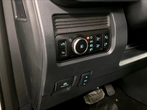 New 2026 Ford F350 Platinum w/ FX4 Off-Road Package image 18