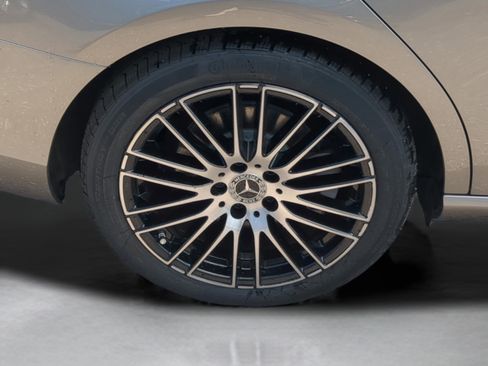 Certified 2023 Mercedes-Benz C 300 Sedan image 7