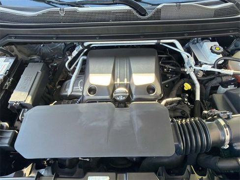 Used 2023 Chevrolet Colorado Trail Boss image 40