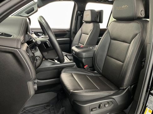 Certified 2023 Chevrolet Tahoe High Country w/ Advanced Technology Package AWD/4WD image 33