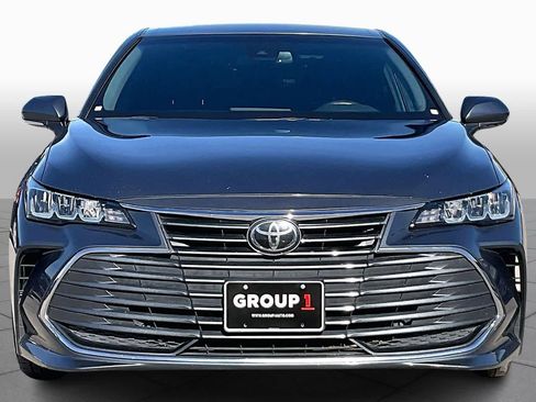 Used 2022 Toyota Avalon XLE image 4