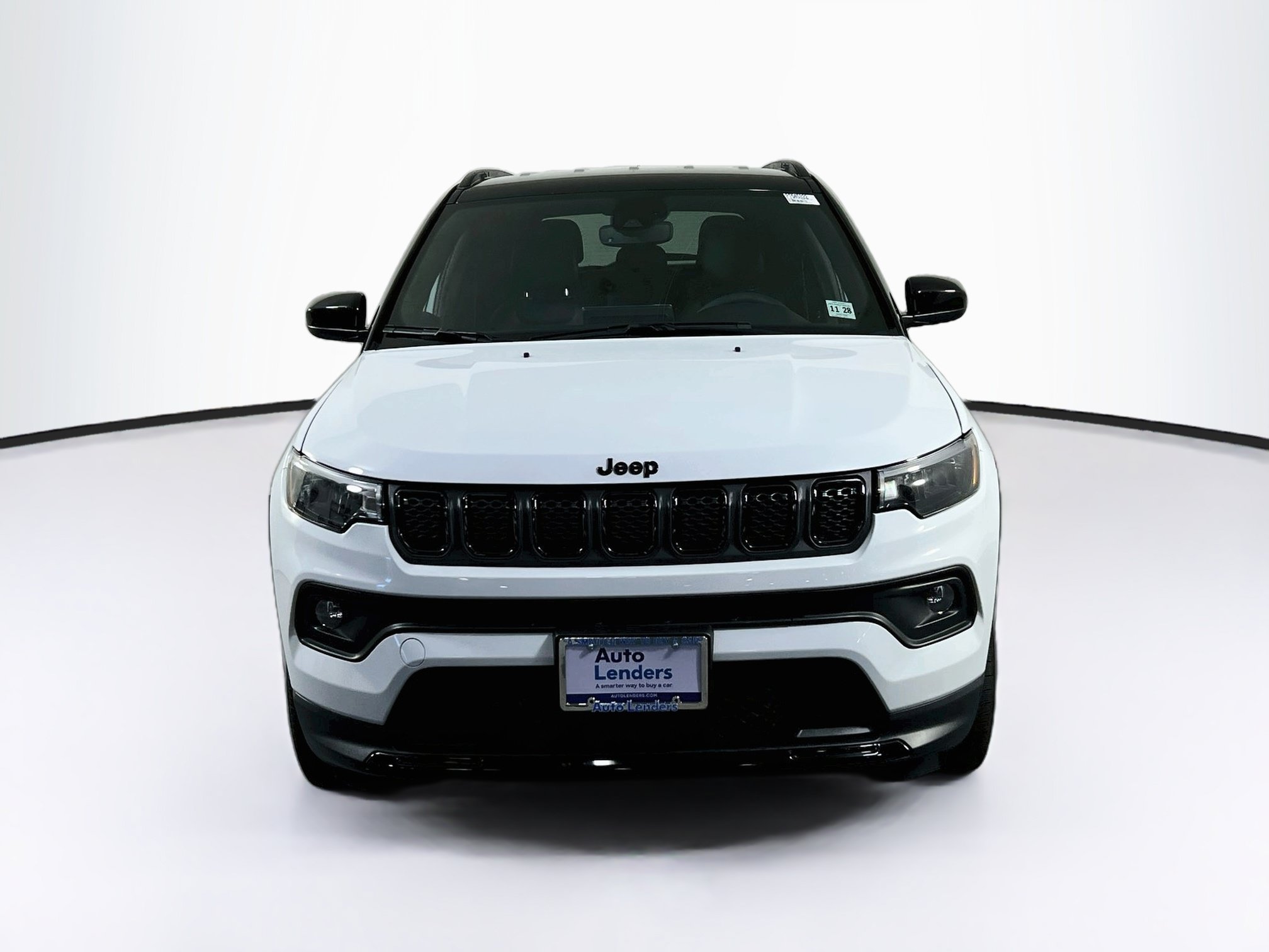 Used 2023 Jeep Compass Latitude w/ Convenience Group AWD/4WD image 2