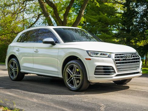 Used 2018 Audi SQ5 Premium Plus AWD/4WD image 3