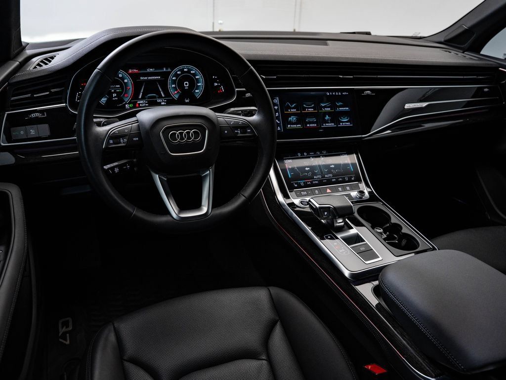 Used 2023 Audi Q7 3.0T Premium Plus AWD/4WD image 4