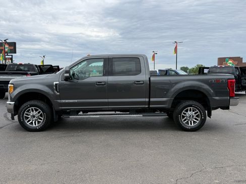 Used 2017 Ford F350 Lariat w/ Camper Package AWD/4WD image 5