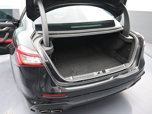 Used 2019 Maserati Ghibli S GranSport Q4 image 17