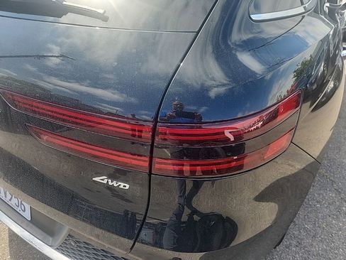 Used 2025 Genesis GV70 2.5T AWD/4WD image 14