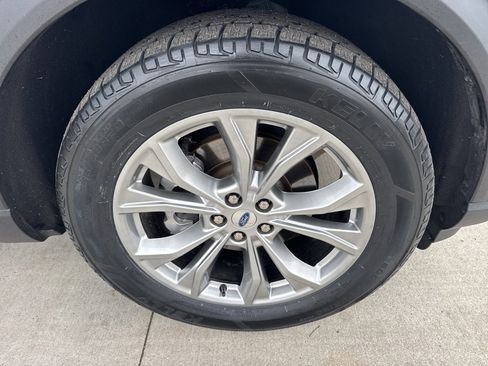 Certified 2023 Ford Explorer Limited w/ Limited Technology Package image 22