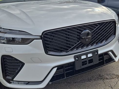 New 2026 Volvo XC60 B5 Ultra w/ Protection Package Premier image 3