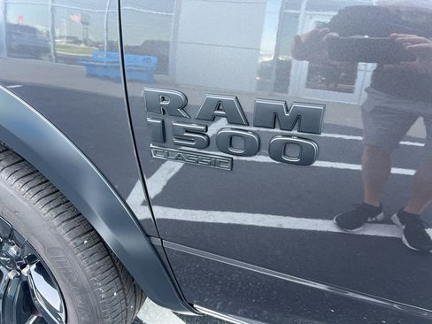 Used 2024 RAM 1500 Warlock RWD image 19