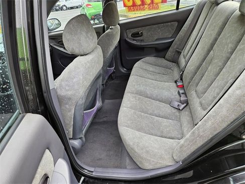 Used 2003 Hyundai Elantra GLS image 15
