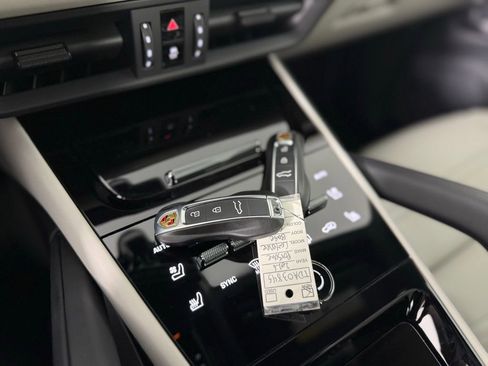 New 2026 Porsche Cayenne AWD/4WD image 27