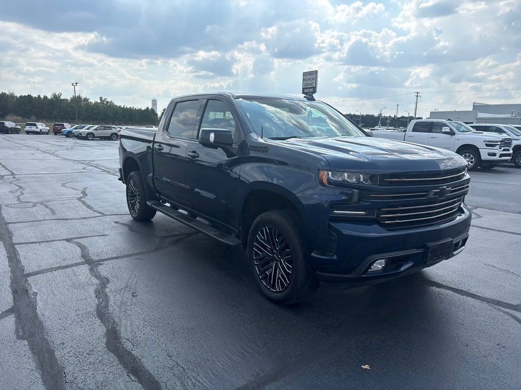 Used 2020 Chevrolet Silverado 1500 High Country w/ Technology Package AWD/4WD image 10