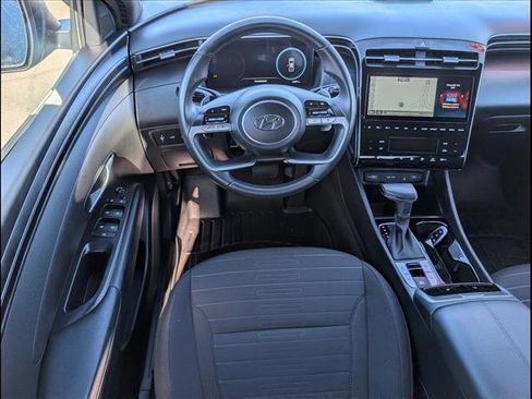 Used 2023 Hyundai Santa Cruz SEL Premium image 8