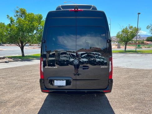 New 2026 Mercedes-Benz Sprinter 2500 image 4