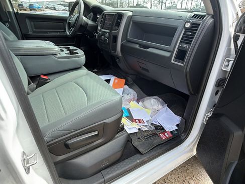 Used 2020 RAM 1500 Tradesman w/ Tradesman SXT Package image 19