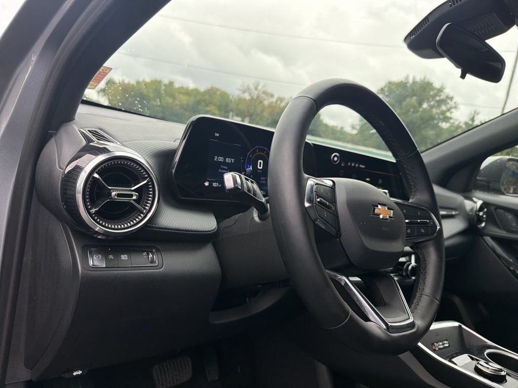 Used 2026 Chevrolet Equinox LT w/ Convenience Package II FWD image 10