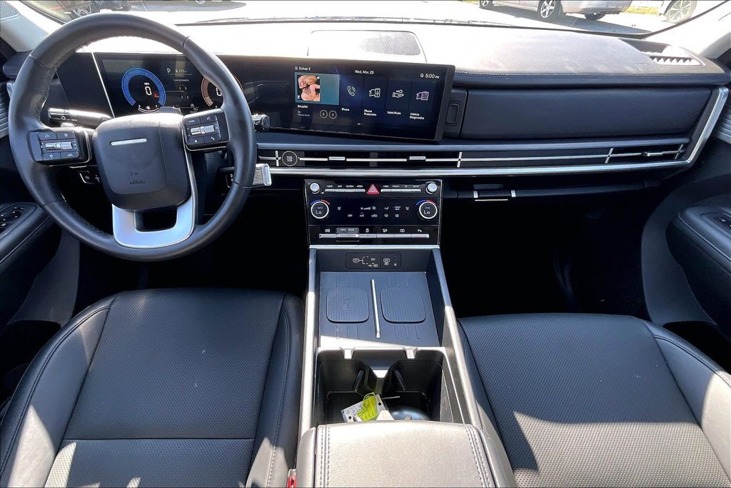 Used 2025 Hyundai Santa Fe SEL FWD image 16