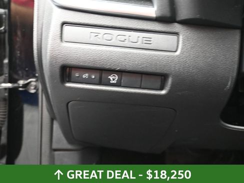Used 2024 Nissan Rogue S image 24
