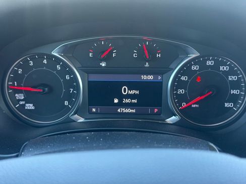 Used 2023 GMC Terrain SLT image 9