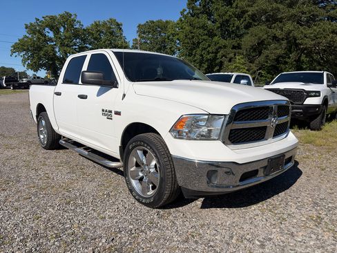 Used 2019 RAM 1500 Tradesman w/ Tradesman SXT Package AWD/4WD image 3