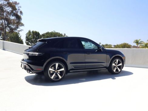 New 2026 Porsche Macan S AWD/4WD image 8