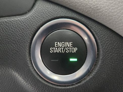 Used 2023 Chevrolet Equinox LS w/ LS Convenience Package image 23