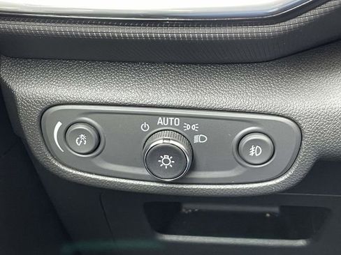 Used 2023 Chevrolet TrailBlazer LT w/ Convenience Package image 27