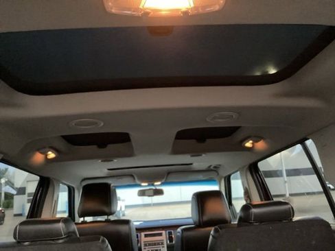 Used 2009 Ford Flex SEL FWD image 14