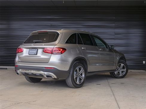 Used 2020 Mercedes-Benz GLC 300 image 7