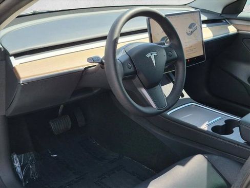 Used 2023 Tesla Model 3 Standard Range RWD image 10
