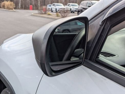 Used 2017 Jeep Cherokee Sport image 11