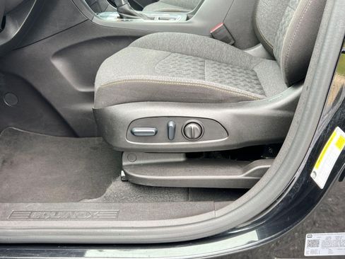 Used 2024 Chevrolet Equinox LT FWD image 13