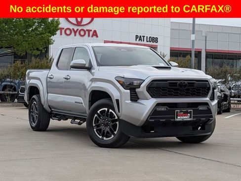 Used 2024 Toyota Tacoma TRD Sport RWD image 2