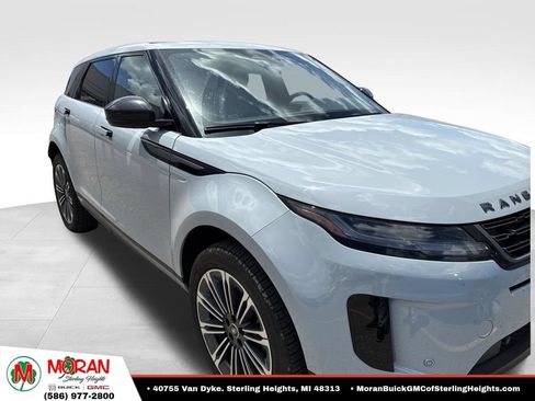 Used 2026 Land Rover Range Rover Evoque S AWD/4WD image 3
